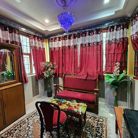 Baripada Hotel Shri Durga מראה חיצוני תמונה