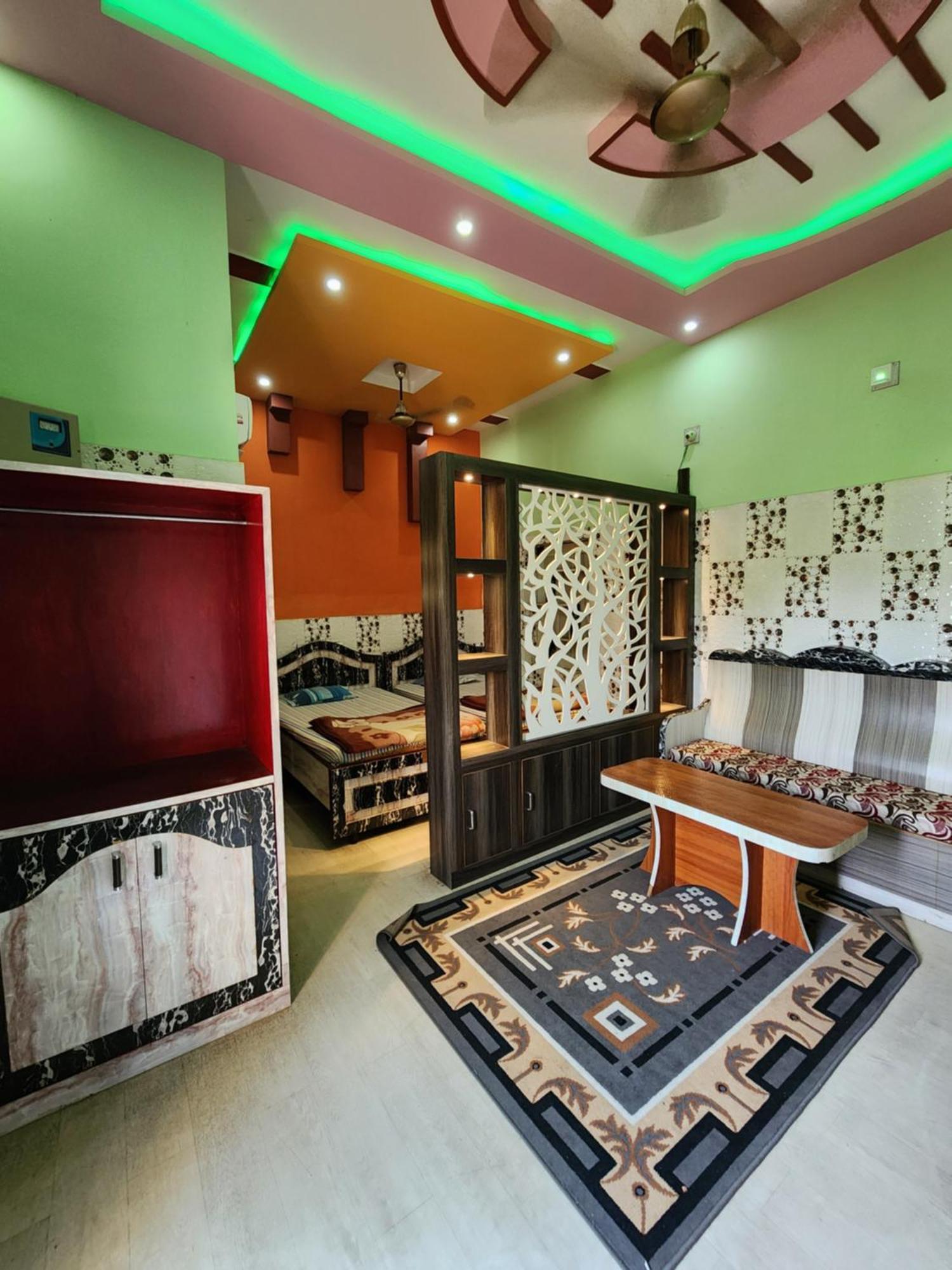 Baripada Hotel Shri Durga מראה חיצוני תמונה