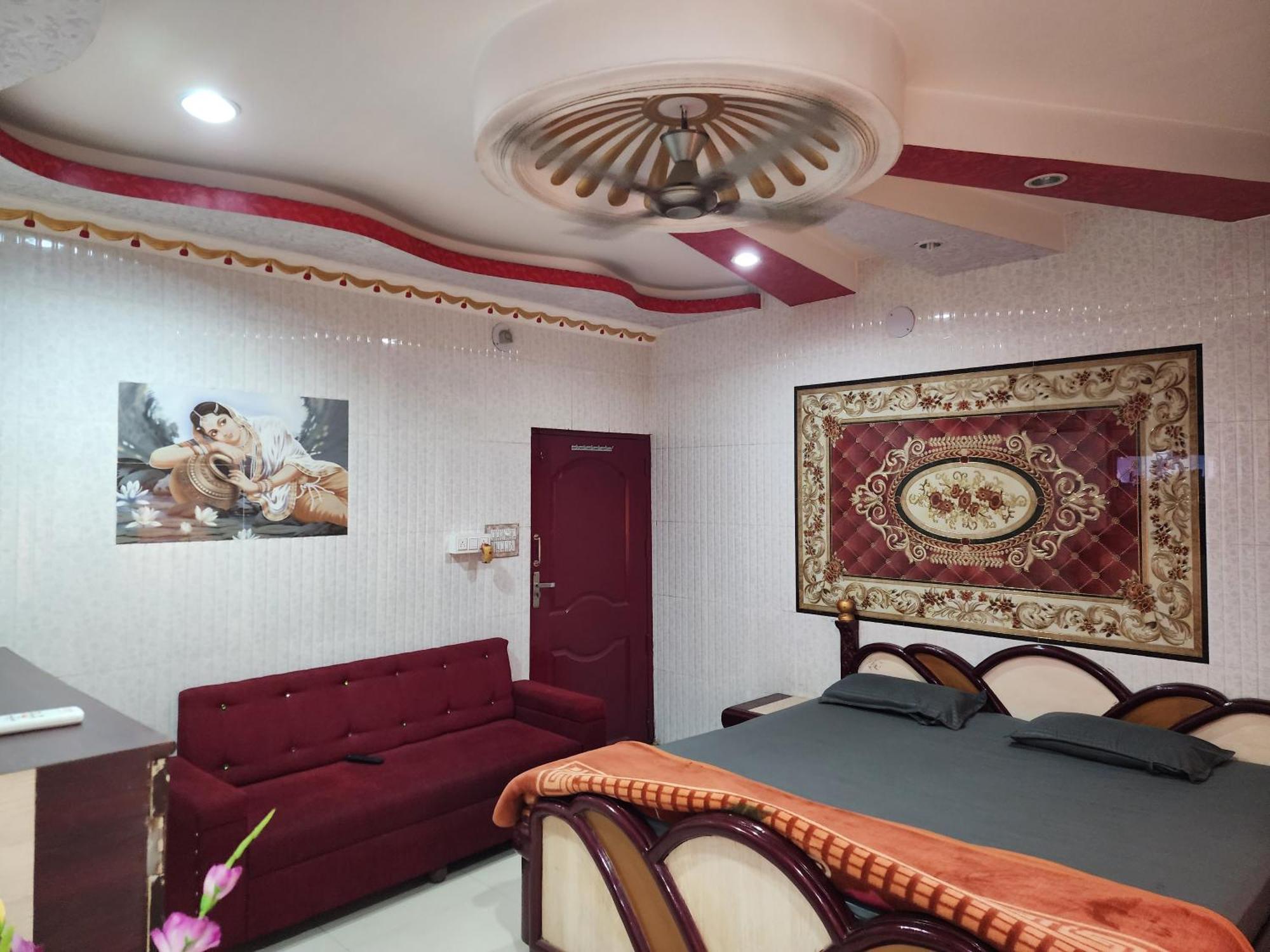 Baripada Hotel Shri Durga מראה חיצוני תמונה